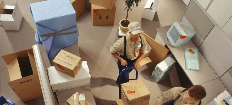 movers Star ID relocating an office