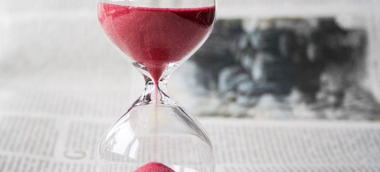 Hourglass symbolizing one of the greatest secrets of a successful interstate move - time.