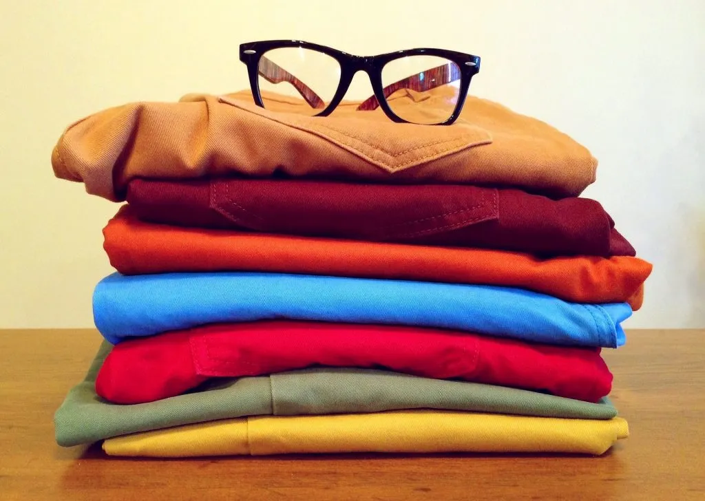 Are you wondering how to properly pack before moving to Kuna, Idaho? Gathering high-quality packing supplies will help. However, hiring professional mover to pack and relocate your items instead of you is also a good idea!