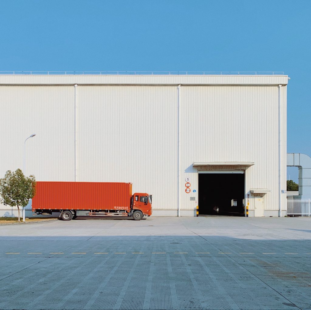 The biggest challenges of moving locally- a moving truck