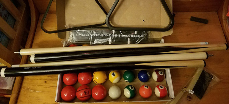 Packed balls before moving a pool table