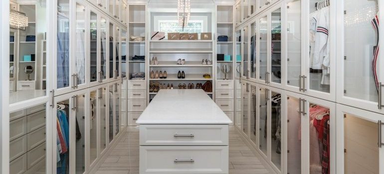 A walk in closet.