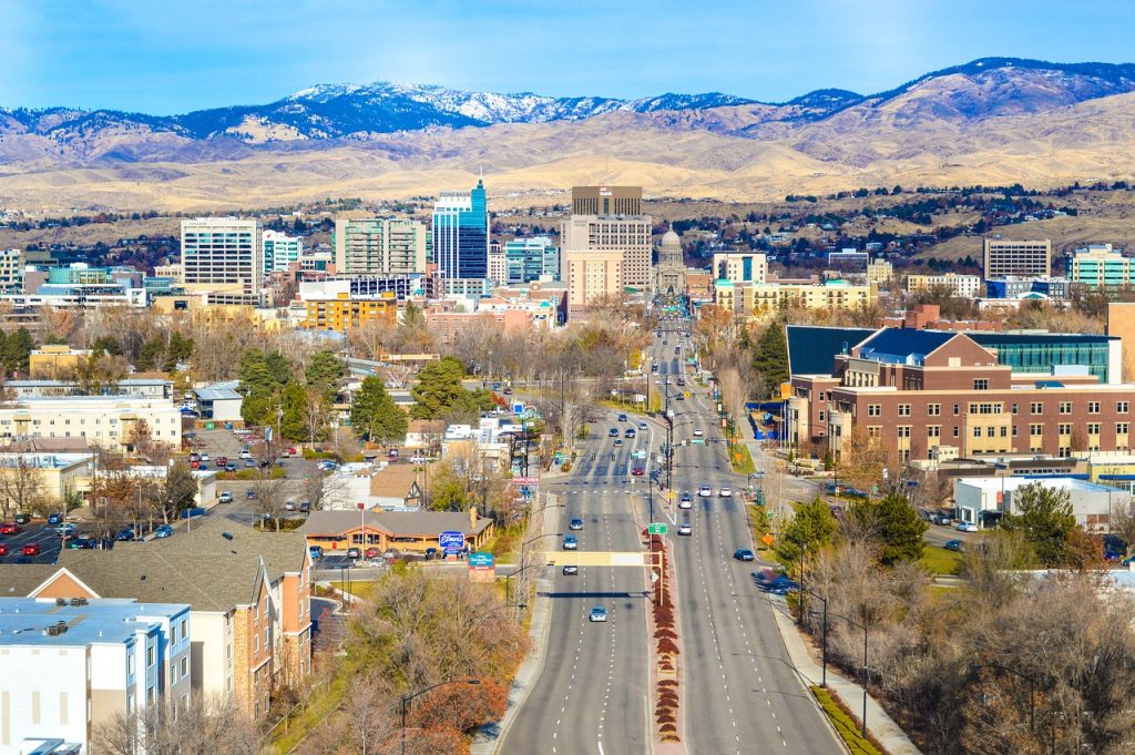 the road you will use when moving from Boise to Nampa ID