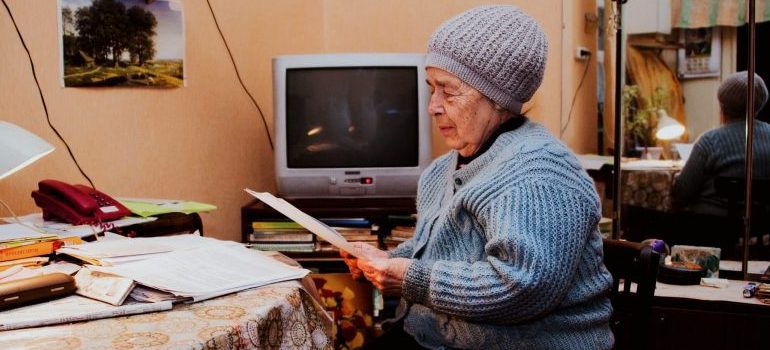 one of the ways to prepare your grandparent for relocation - research