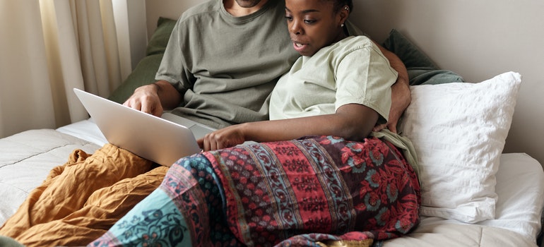couple planning a budget