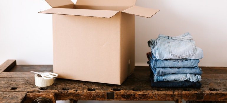 things next to a moving box