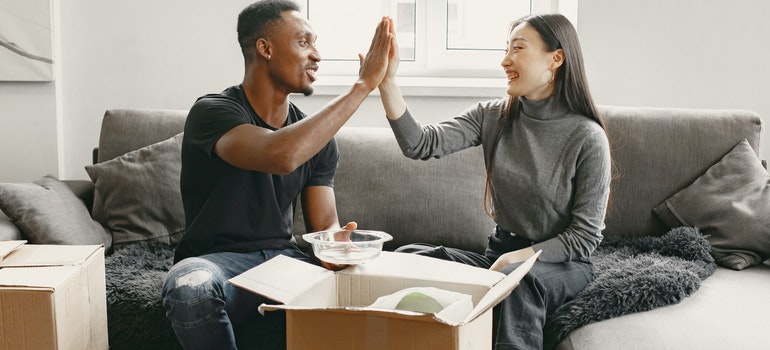 couple decided how to organize an overnight move