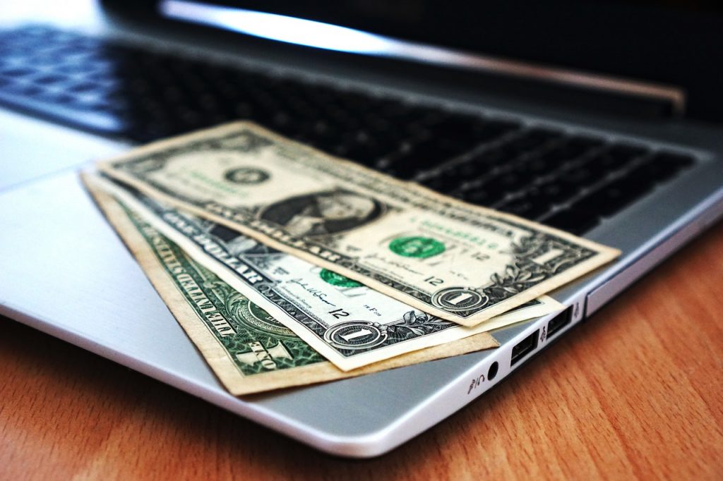 money on pc to hire moving companies based on cost