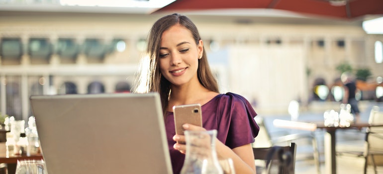 young woman looking for apartments for when she moves out on her own