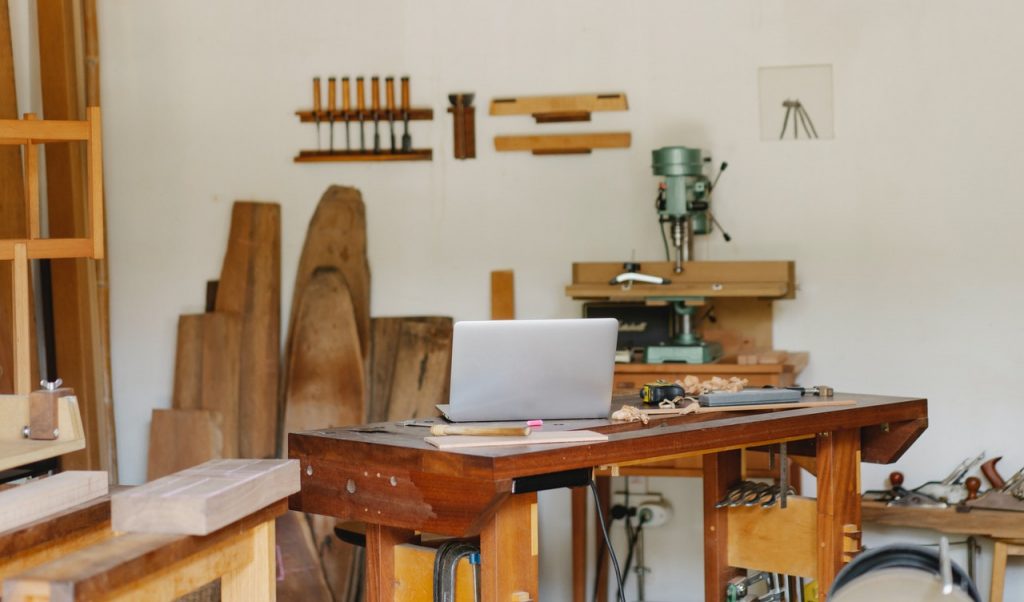 A desk in a self storage ideal for artisans