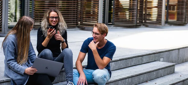 people sitting and talking about Ways Moving Can Improve Your Quality of Life