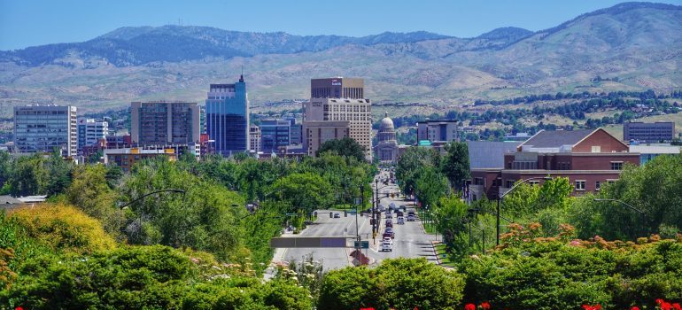 Hills, trees and buildings in Boise, a city with one of Treasure Valley's friendly communities
