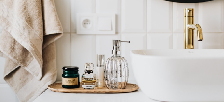 Carefully wrap bathroom supplies and bottles when packing your Boise home for a move