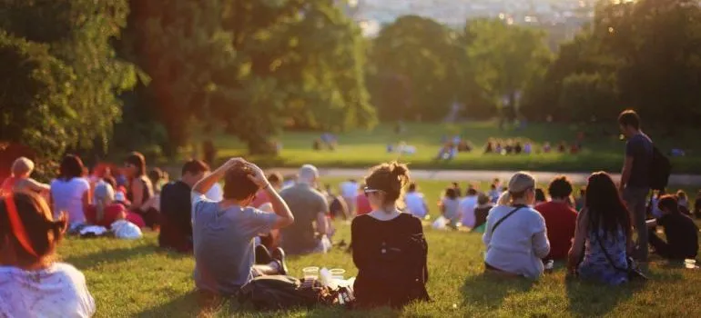 A park filled with people who are looking for the perfect hiker's guide to the Boise Area